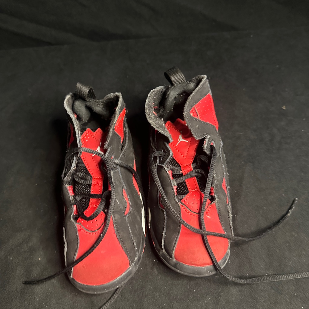 Kids Red And Black SneakersJordan BrandSize 10c416